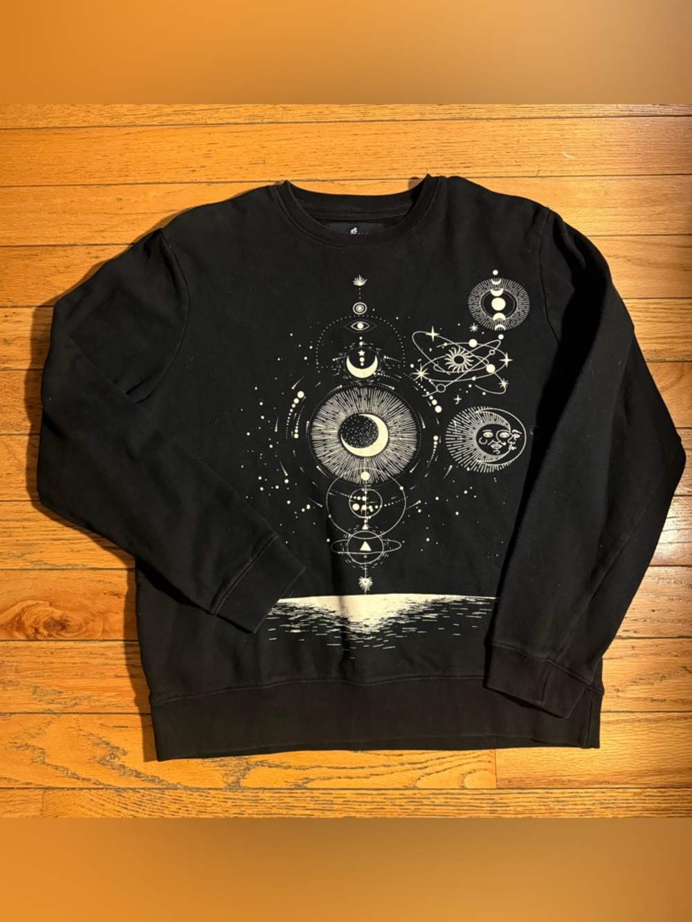 Blind rooster medium Black Celestial Graphic Crewneck Sweatshirt